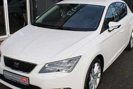Seat Leon 68.881 km 11.990 &euro; Paderborn 33104