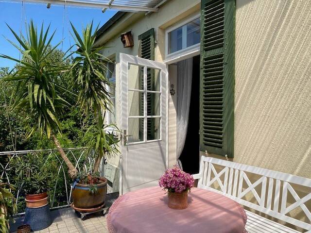 Einfamilienhaus Detmold Innenstadt - 8 Zimmer, 159 m&sup2;, 320.000&euro; | Angebot:23986094