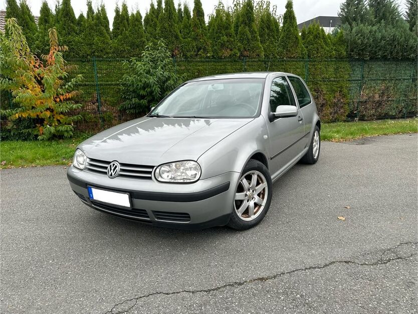 VW Golf 151.534 km 2.999 € Rheda-Wiedenbrück 33378