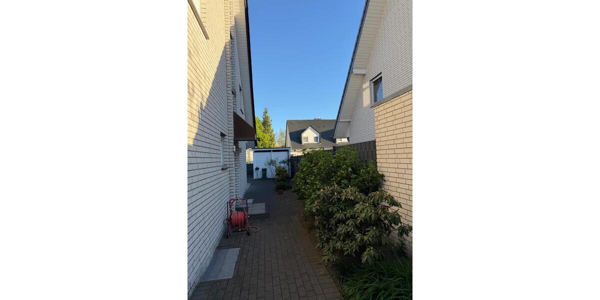 Doppelhaushälfte Verl - 6 Zimmer, 123 m&sup2;, 420.000&euro; | Angebot:26375217