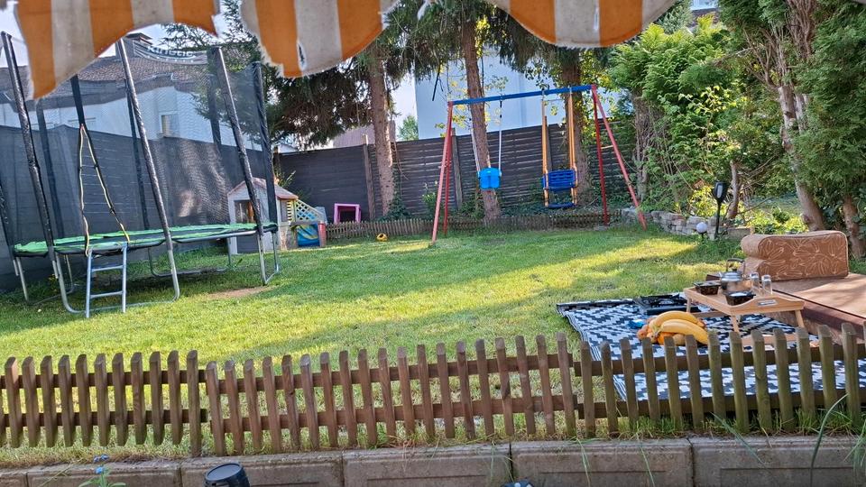 Reihenhaus Detmold - 6 Zimmer, 178 m&sup2;, 360.000&euro; | Angebot:25164736