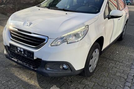 Peugeot 2008 142.000 km 4.199 € Paderborn 33100