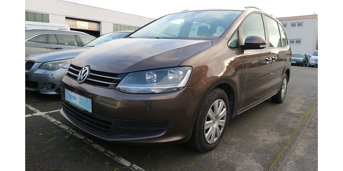 VW Sharan 176.312 km 10.990 € Paderborn Schloß-Neuhaus 33104