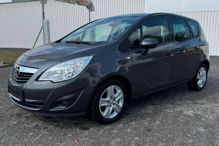 Opel Meriva 135.000 km 4.600 € Büren 33142