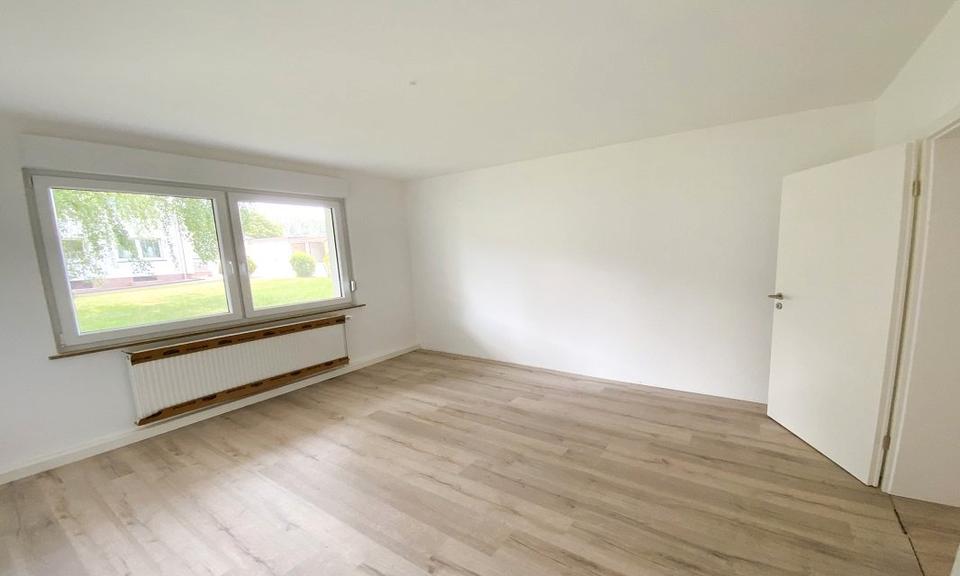 Erdgeschoßwohnung Detmold Hiddesen - 3 Zimmer, 65 m&sup2;, 595&euro; | Angebot:26666090