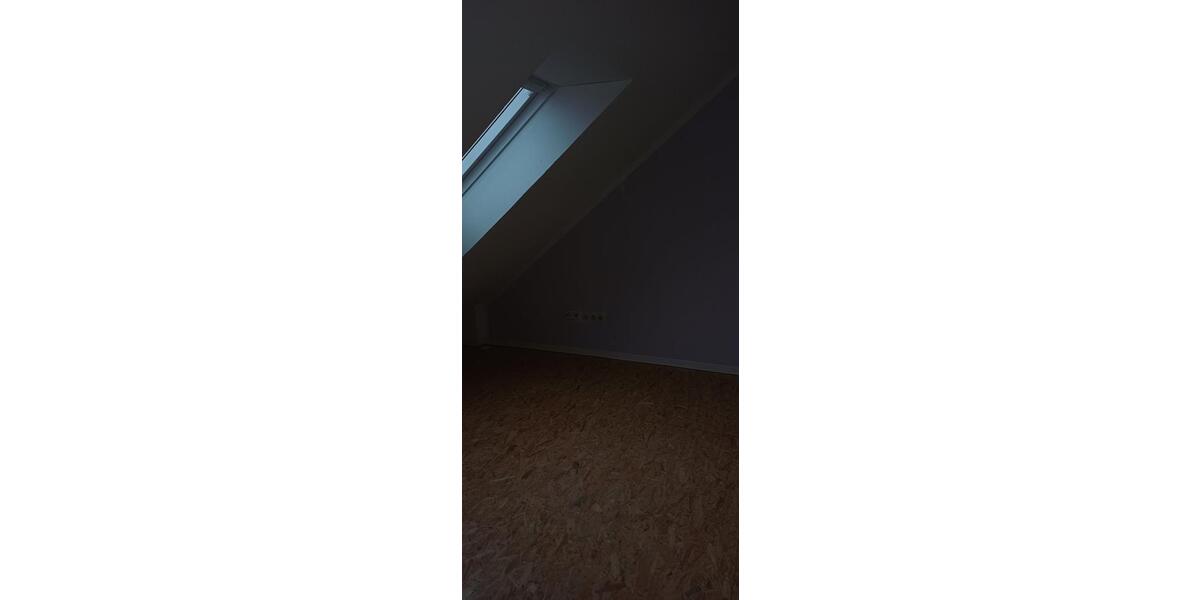 Dachgeschoßwohnung Bielefeld Sennestadt - 4 Zimmer, 82 m&sup2;, 570&euro; | Angebot:24473956