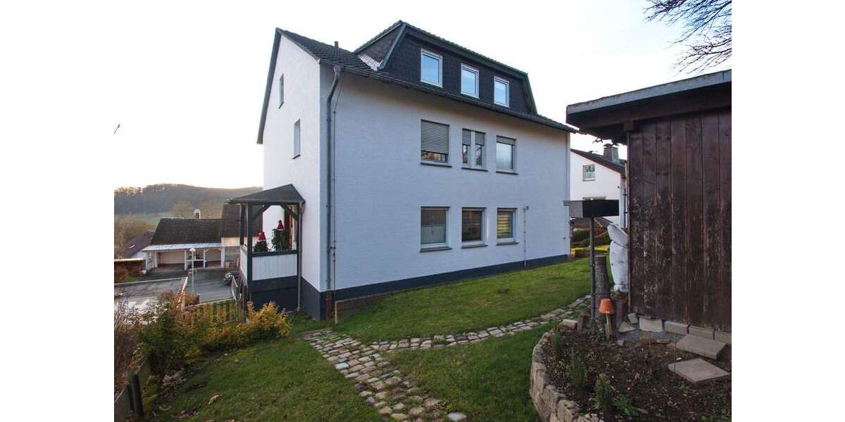 Einfamilienhaus Bad Driburg-Dringenberg Dringenberg - 9 Zimmer, 233 m&sup2;, 289.000&euro; | Angebot:25871944