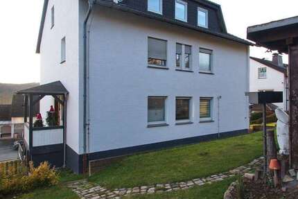 Haus Bad Driburg-Dringenberg Dringenberg - 9 Zimmer, 233 m&sup2;, 289.000&euro; | Angebot:25871944