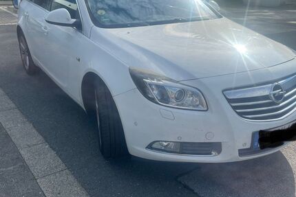 Opel Insignia 306.000 km 1.990 &euro; Paderborn 33104