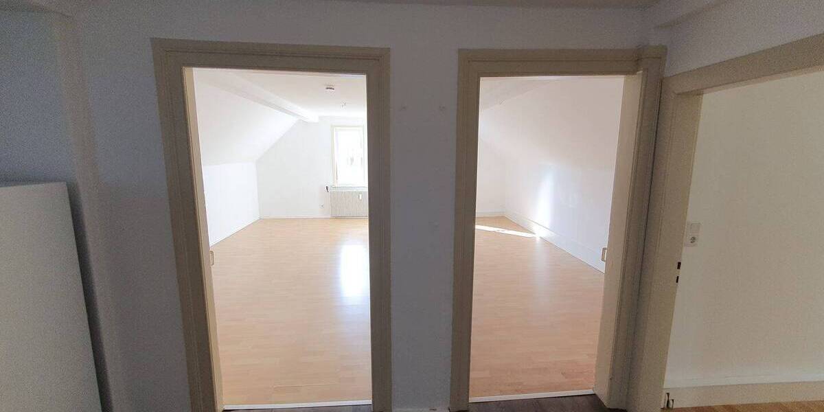 Etagenwohnung Detmold Innenstadt - 3 Zimmer, 59 m&sup2;, 450&euro; | Angebot:26903049