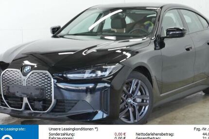BMW i4 18.990 km 43.840 &euro; Paderborn 33100