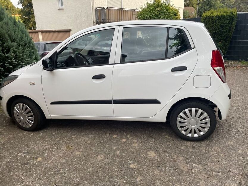 i10
