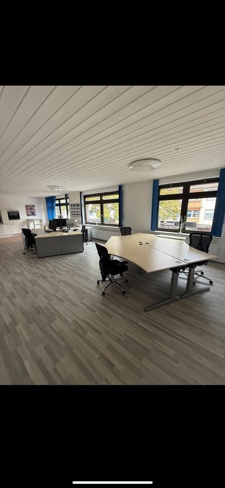 Büro Gewerbe Räumlichkeiten 126qm in Schloss Neuhaus