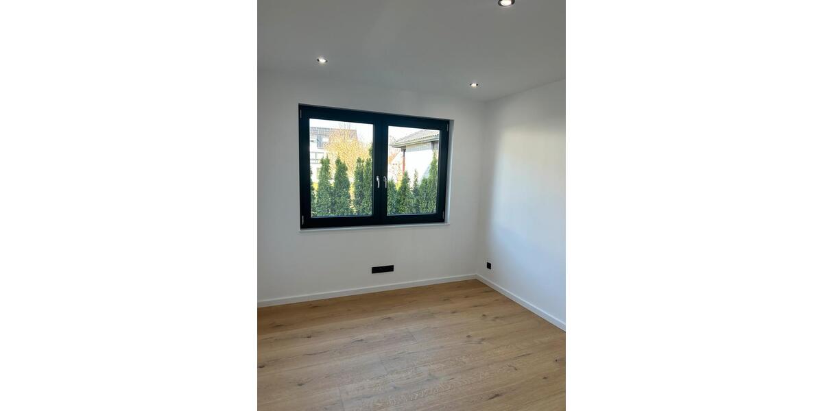Erdgeschoßwohnung Detmold Hiddesen - 3 Zimmer, 134 m&sup2;, 550.000&euro; | Angebot:26545253