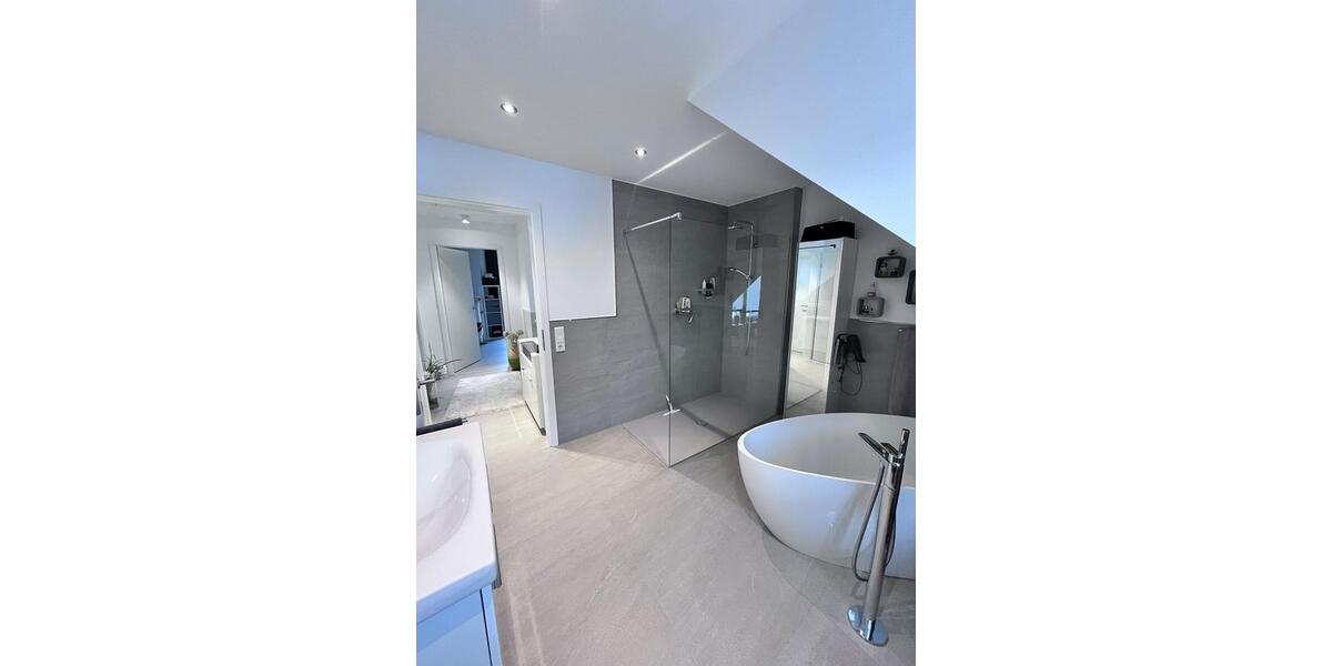 Doppelhaushälfte Detmold Hiddesen - 4 Zimmer, 128 m&sup2;, 1.892&euro; | Angebot:25022862