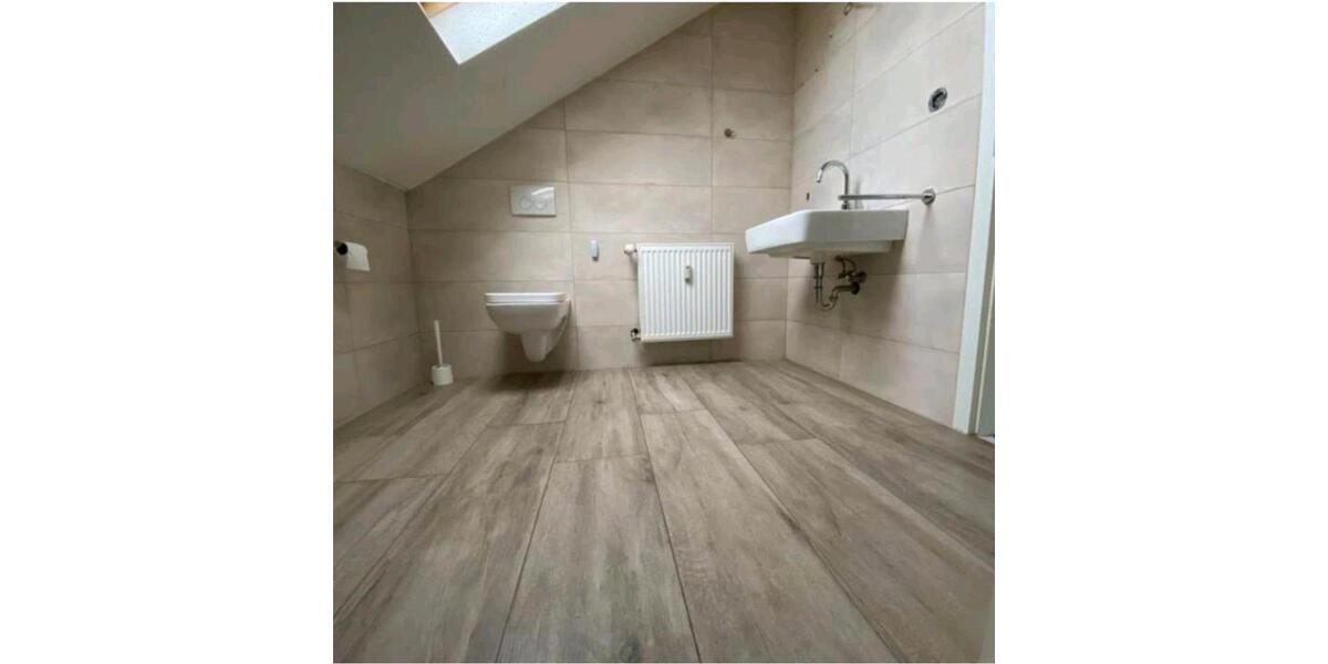 Dachgeschoßwohnung Büren - 2 Zimmer, 80 m&sup2;, 620&euro; | Angebot:27605408