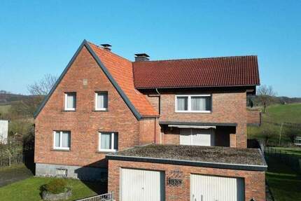 Haus Steinheim Sandebeck - 9 Zimmer, 209 m&sup2;, 249.000&euro; | Angebot:25687387