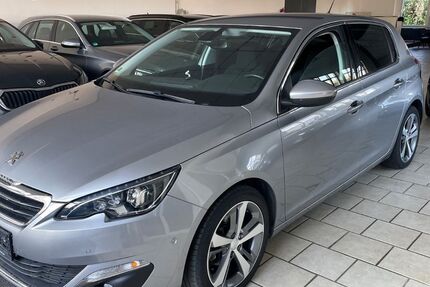 Peugeot 308 123.000 km 7.650 € Detmold 32756