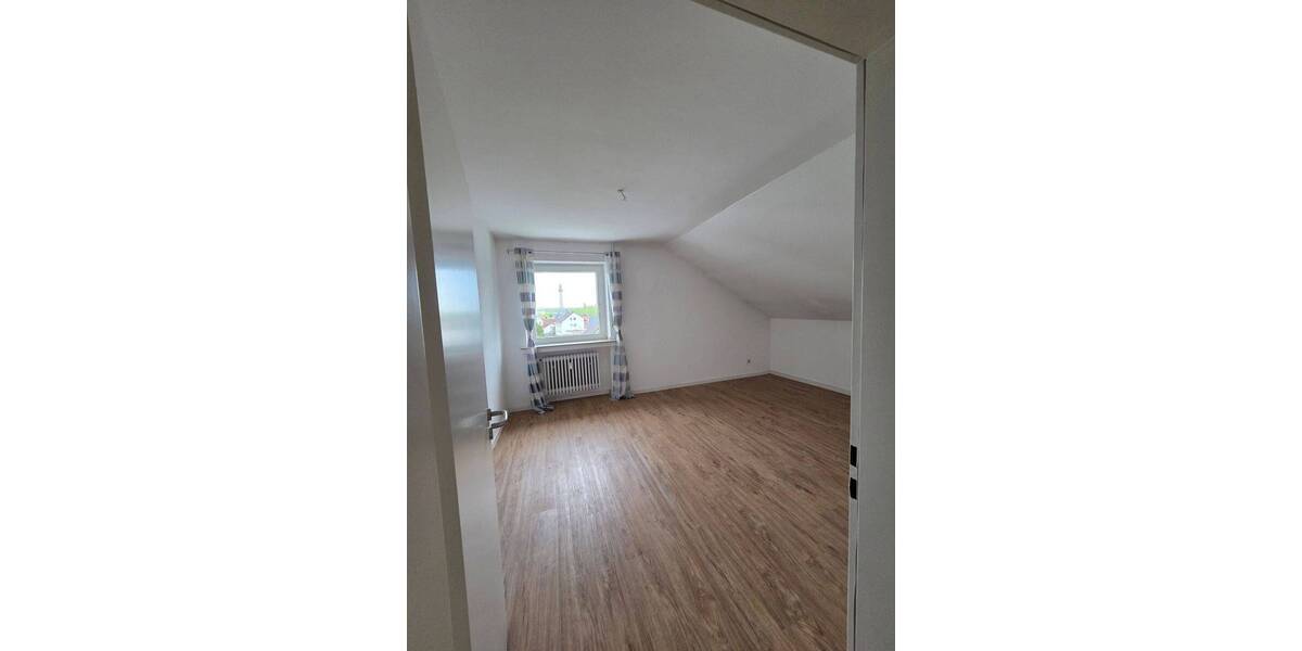Etagenwohnung Paderborn Schloß Neuhaus - 3 Zimmer, 56 m&sup2;, 500&euro; | Angebot:26451242