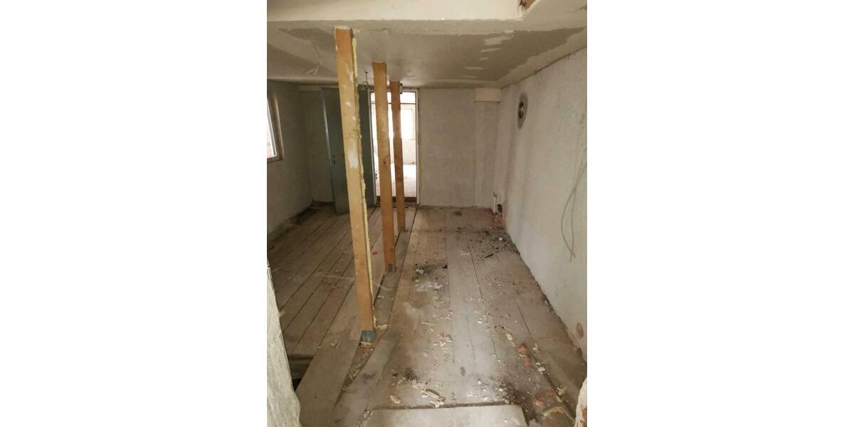 Einfamilienhaus Horn-Bad Meinberg Bad Meinberg - 8 Zimmer, 155 m&sup2;, 65.000&euro; | Angebot:25063637