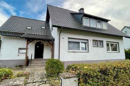 Haus Bad Driburg - 8 Zimmer, 141 m&sup2;, 210.000&euro; | Angebot:27522627