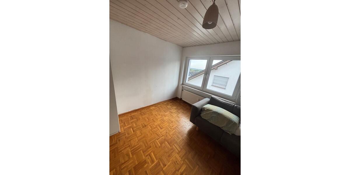 Dachgeschoßwohnung Paderborn Neuenbeken - 3 Zimmer, 62 m&sup2;, 589&euro; | Angebot:27577036