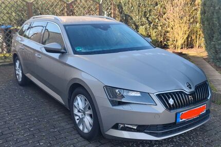 Skoda Superb 103.700 km 19.100 &euro; Rietberg 33397