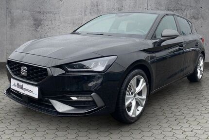 Seat Leon 11.480 km 28.590 &euro; Paderborn 33104