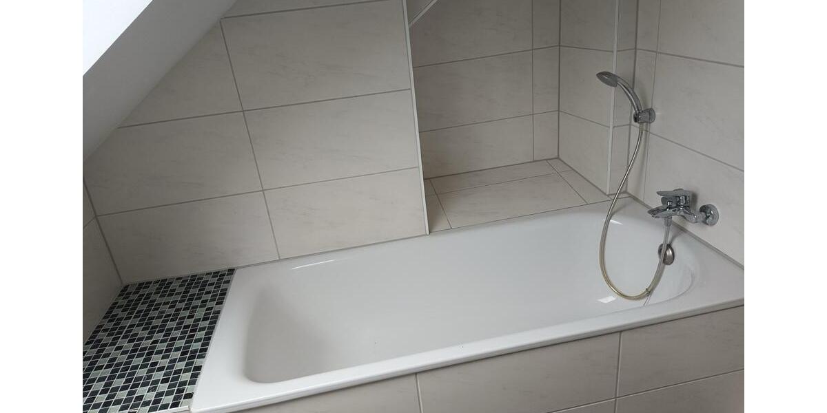 Etagenwohnung Detmold Hakedahl - 5 Zimmer, 116 m&sup2;, 142.000&euro; | Angebot:26897158