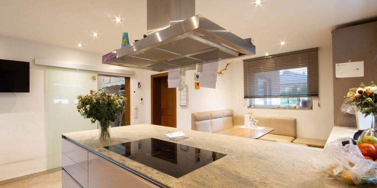 Einfamilienhaus Paderborn Kernstadt - 9 Zimmer, 303 m&sup2;, 950.000&euro; | Angebot:25703026