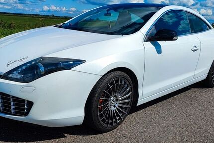 Renault Laguna 210.000 km 7.900 &euro; Paderborn 33100