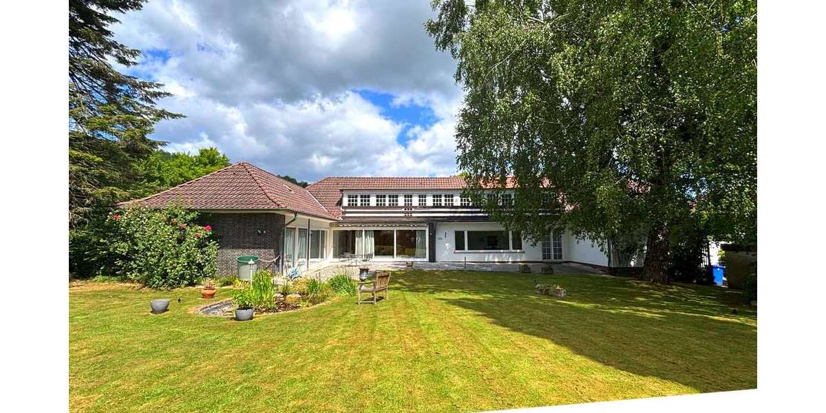Einfamilienhaus Bad Driburg - 10 Zimmer, 369 m&sup2;, 449.000&euro; | Angebot:18948091