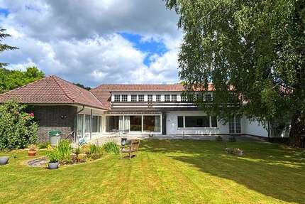 Haus Bad Driburg - 10 Zimmer, 369 m&sup2;, 449.000&euro; | Angebot:18948091