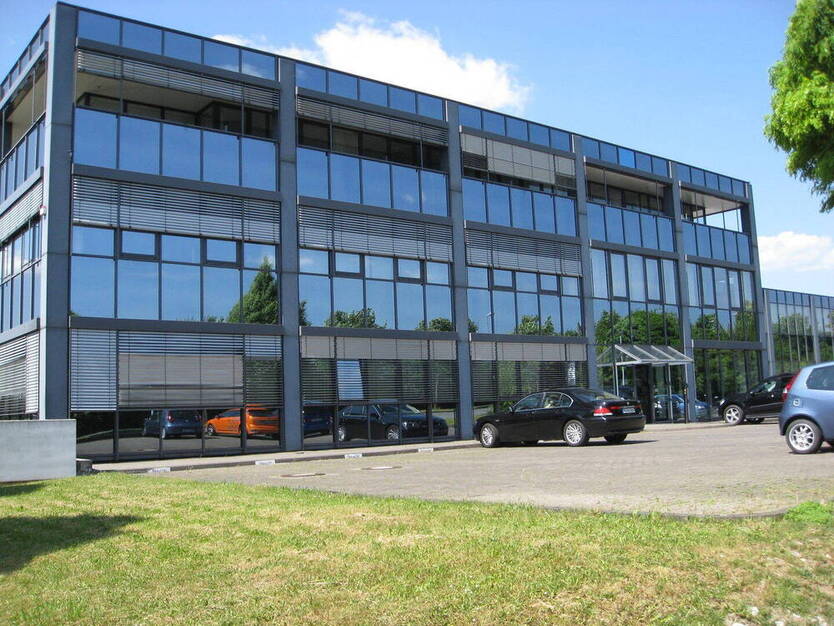 Großzügige Bürofläche mit guter Anbindung zimmer