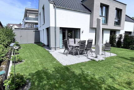 Haus Detmold Hiddesen - 4 Zimmer, 128 m&sup2;, 1.892&euro; | Angebot:26765364