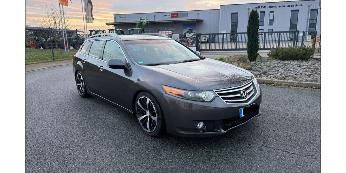 Honda Accord 267.000 km 6.290 &euro; Bad Driburg 33014