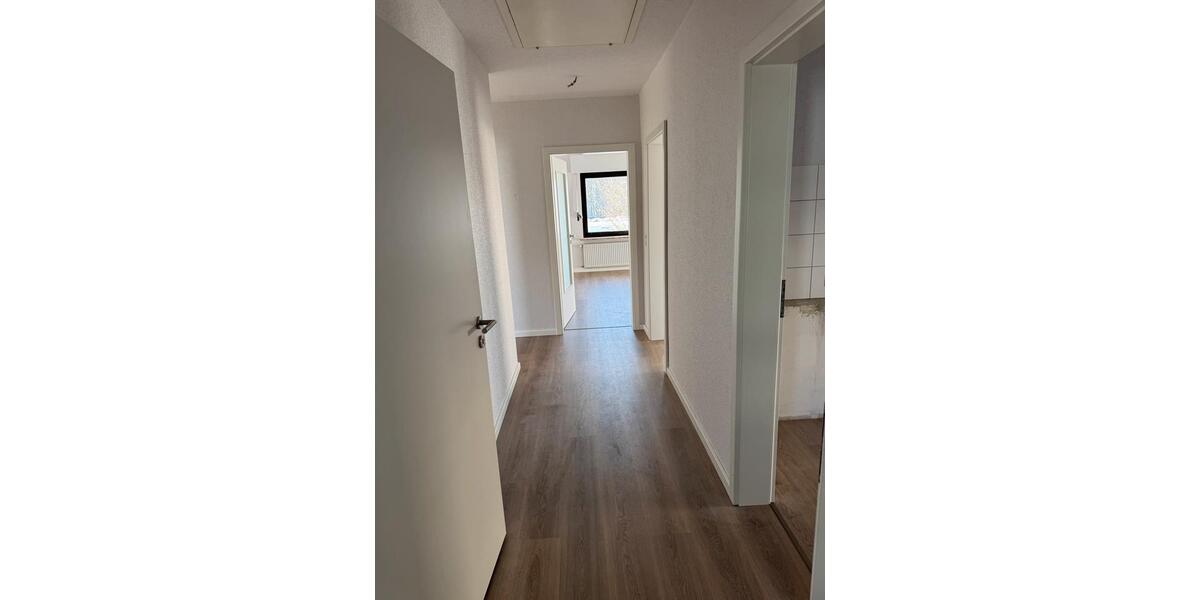 Etagenwohnung Detmold - 4 Zimmer, 96 m&sup2;, 750&euro; | Angebot:25264794
