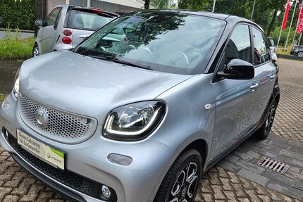 Smart ForFour 67.800 km 8.399 &euro; Bad Lippspringe 33175