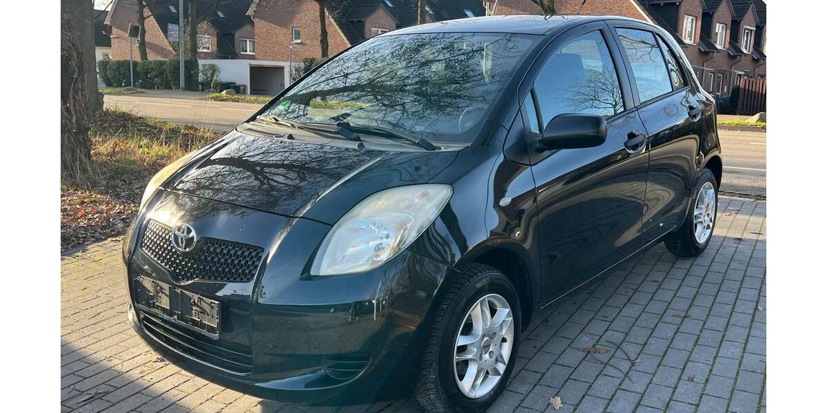 Toyota Yaris 186.123 km 2.650 € Paderborn 33100