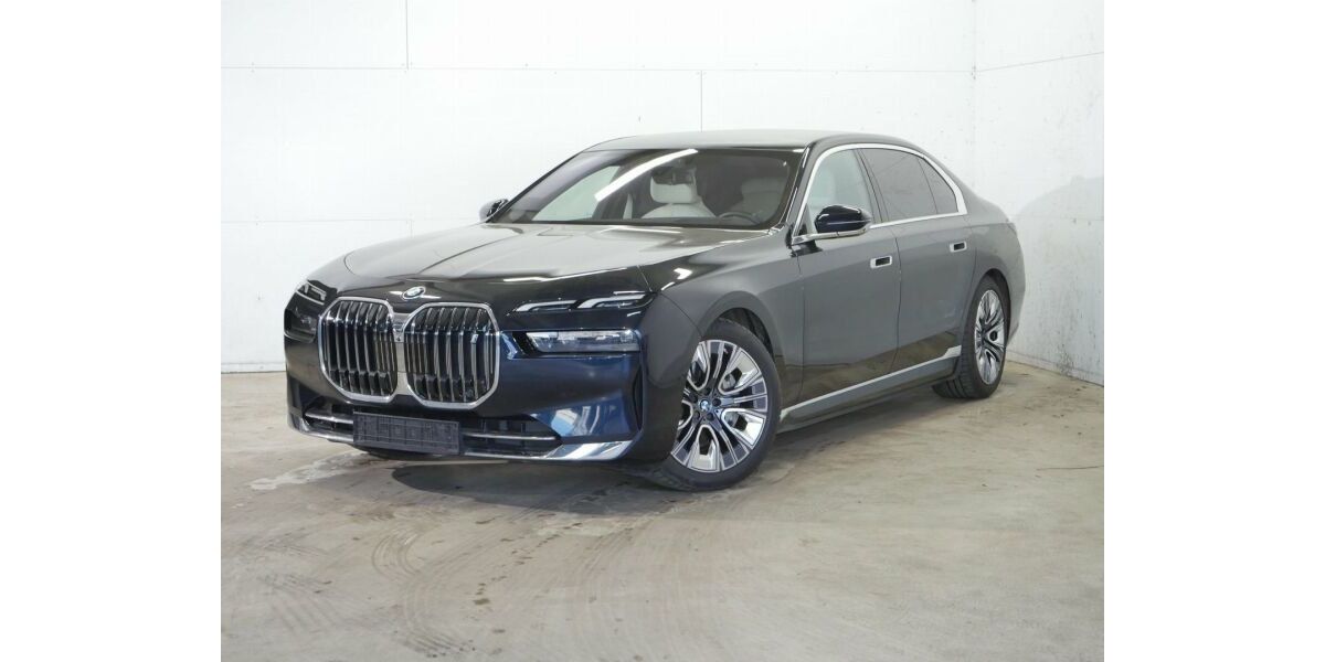 BMW i7 52.990 km 85.830 &euro; Paderborn 33100