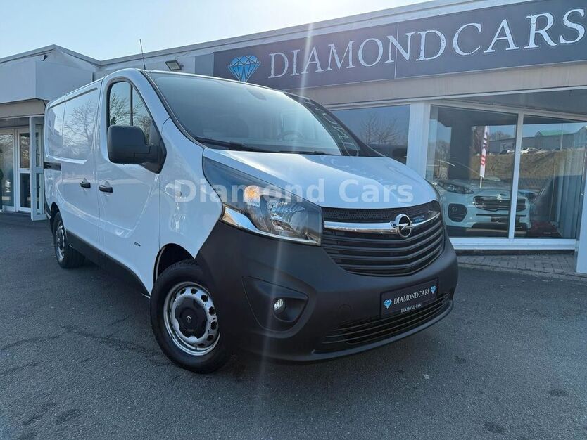 Opel Vivaro 92.700 km 11.990 € Diemelstadt 34474