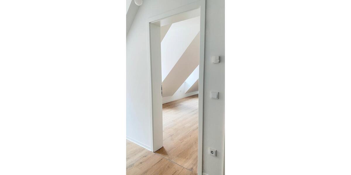 Dachgeschoßwohnung Paderborn - 2 Zimmer, 72 m&sup2;, 1.042&euro; | Angebot:26676319