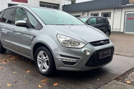Ford S-Max 146.000 km 9.450 € Lage 32791