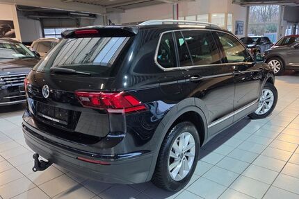 VW Tiguan 88.000 km 18.800 &euro; Salzkotten 33154
