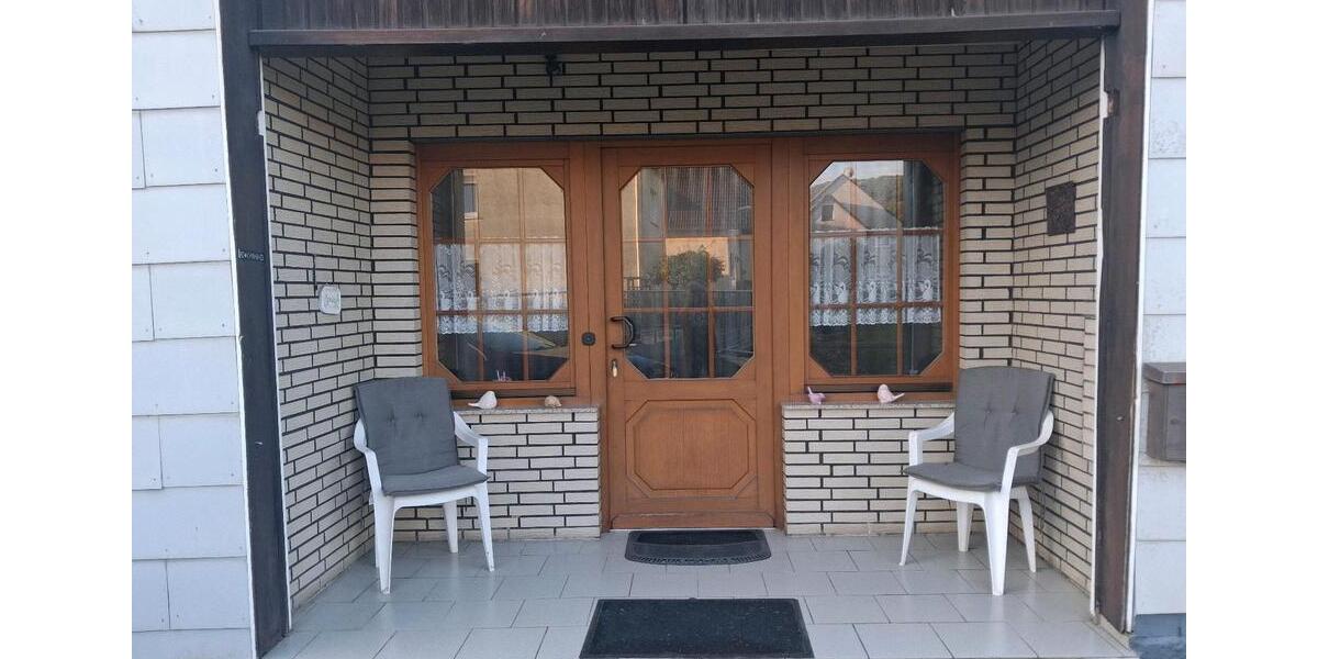 Einfamilienhaus Bad Driburg - 4 Zimmer, 730 m&sup2;, 126.000&euro; | Angebot:27426535