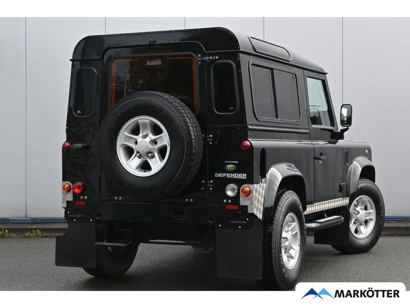 Land Rover Defender 33.175 km 41.880 € Paderborn 33106