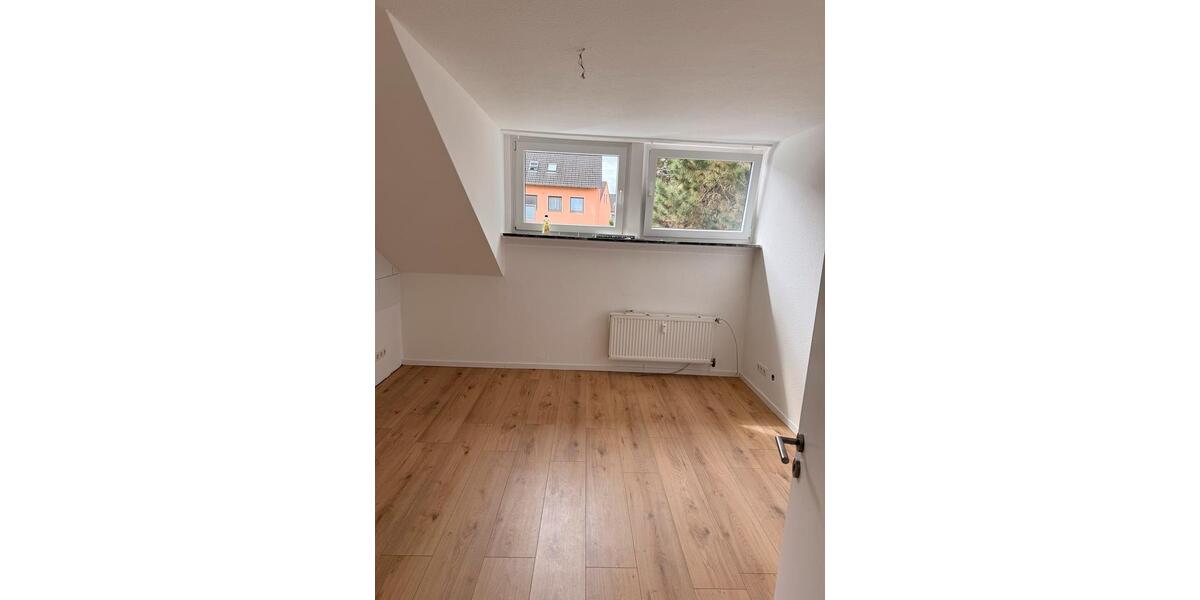 Dachgeschoßwohnung Detmold - 2 Zimmer, 55 m&sup2;, 730&euro; | Angebot:26186580