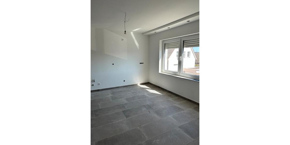 Erdgeschoßwohnung Borchen - 4 Zimmer, 100 m&sup2;, 1.100&euro; | Angebot:27551990