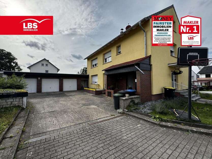 Haus zum Kaufen in Leopoldshöhe 485.000 € 210 m² 10 zimmer