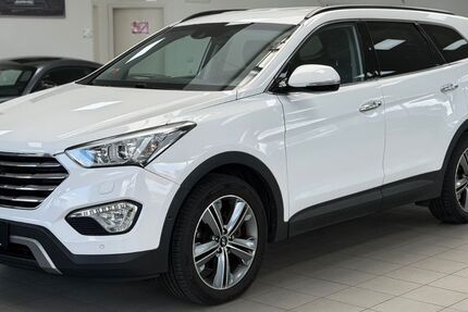 Hyundai Grand Santa Fe 174.000 km 12.990 &euro; Rietberg 33397